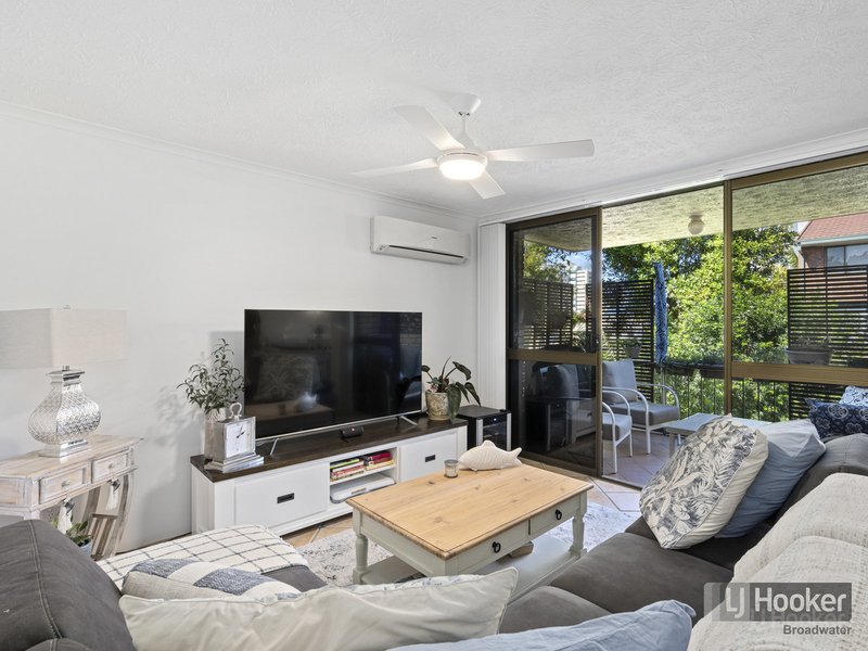 9/33 Whiting Street, Labrador QLD 4215