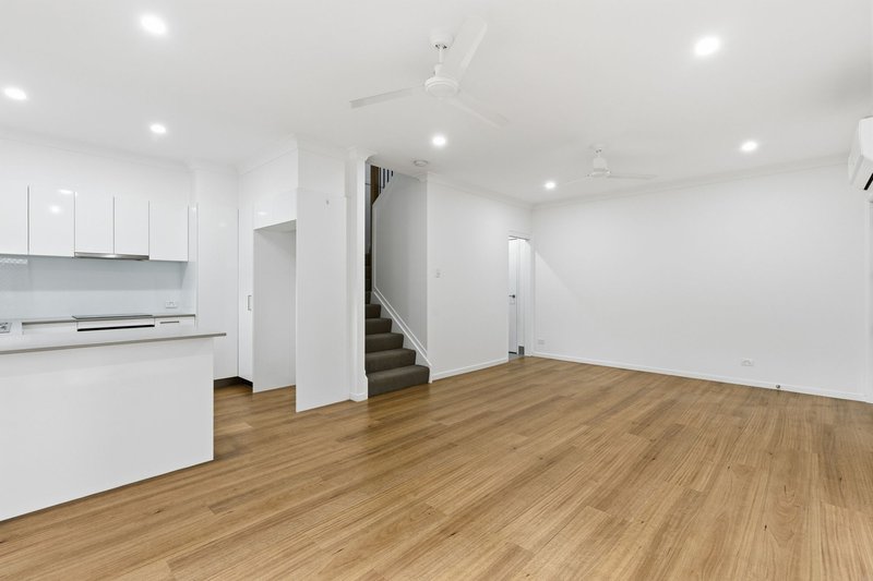 Photo - 9/36 Avondale Crescent, Parkinson QLD 4115 - Image 3