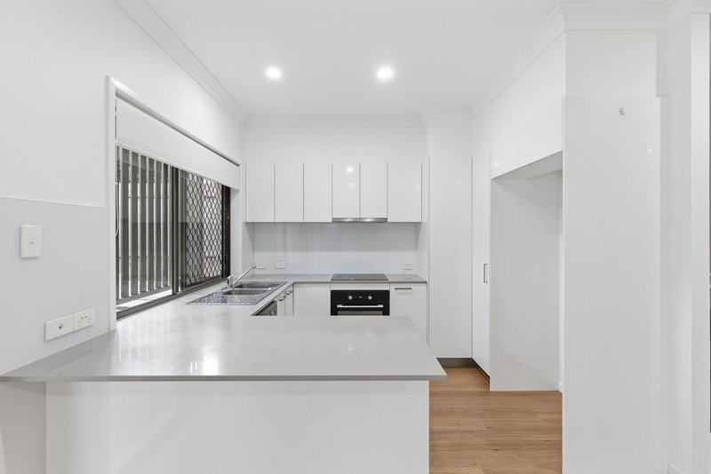 Photo - 9/36 Avondale Crescent, Parkinson QLD 4115 - Image 4