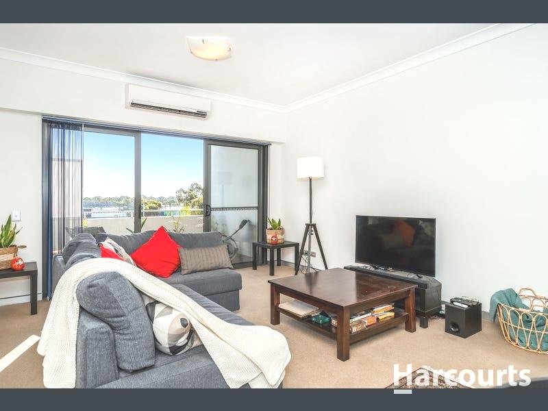 Photo - 93/6 Walsh Loop, Joondalup WA 6027 - Image 9