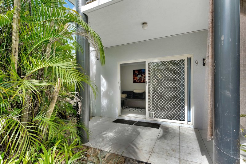 Photo - 9/4-5 Hollett Close, Manunda QLD 4870 - Image 8