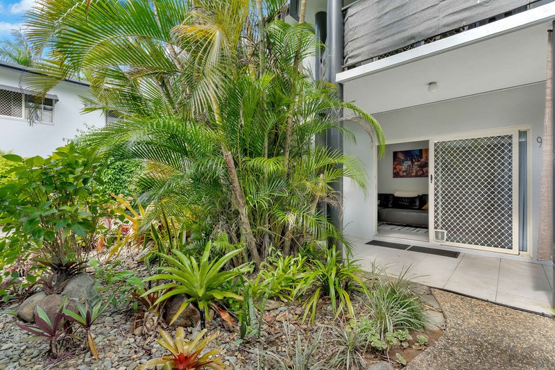 Photo - 9/4-5 Hollett Close, Manunda QLD 4870 - Image 9