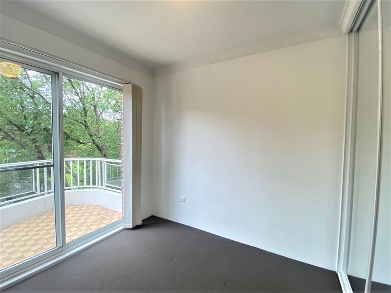 Photo - 9/4-6 Queens Avenue, Parramatta NSW 2150 - Image 4