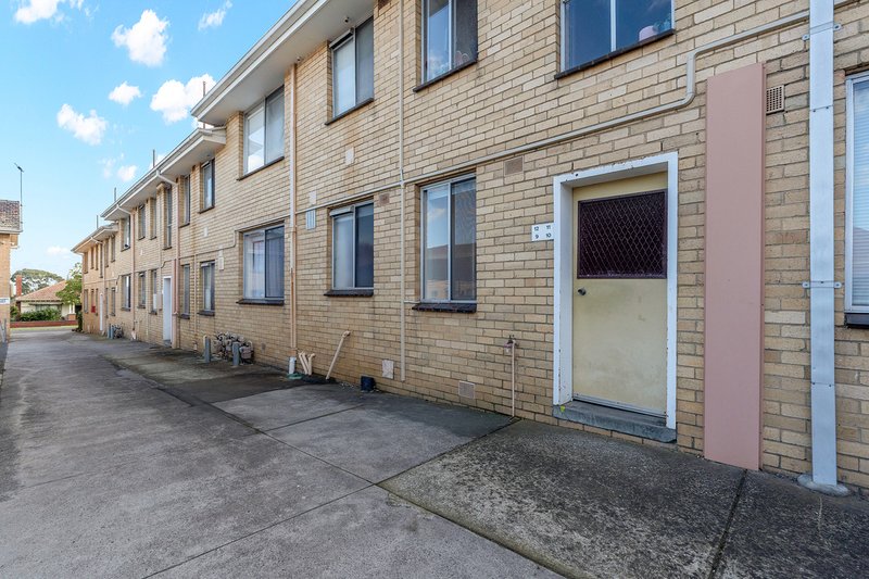 Photo - 9/4-6 Sheffield Street, Preston VIC 3072 - Image 3