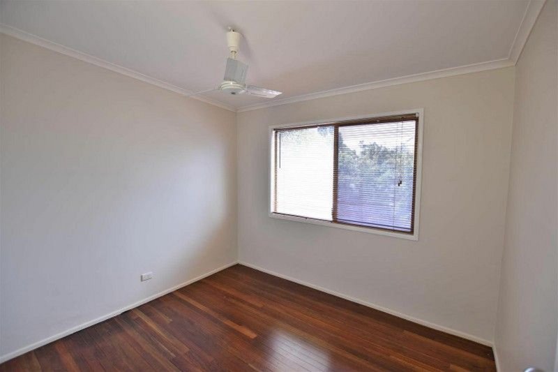 Photo - 94 Ann Street, Kallangur QLD 4503 - Image 6