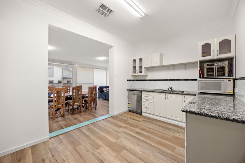 Photo - 94 Armstrong Road, Wilson WA 6107 - Image 3