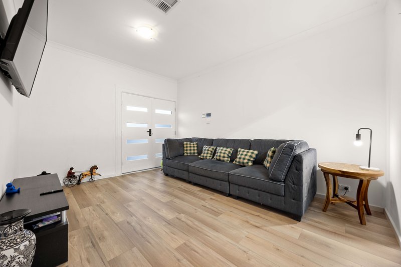 Photo - 94 Armstrong Road, Wilson WA 6107 - Image 4