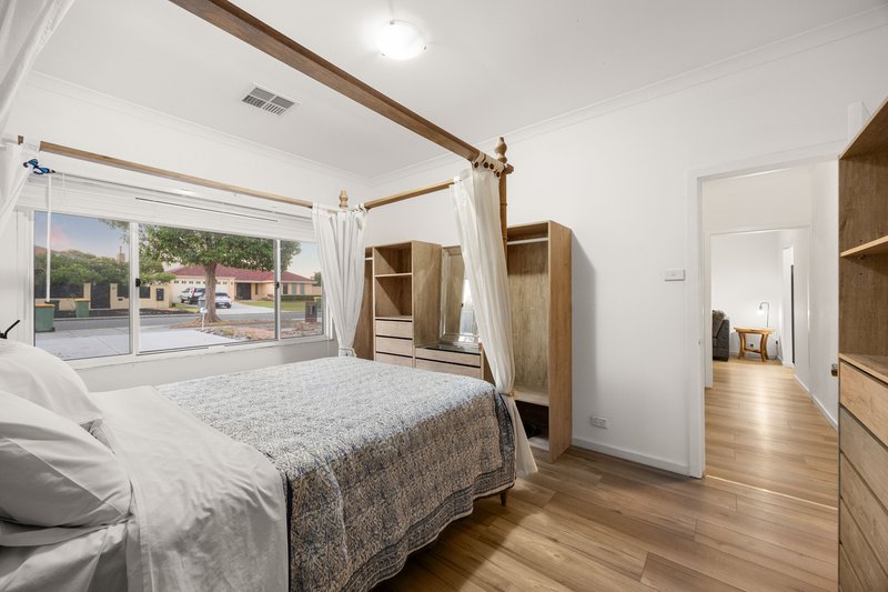 Photo - 94 Armstrong Road, Wilson WA 6107 - Image 14