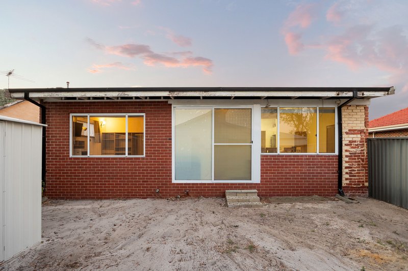 Photo - 94 Armstrong Road, Wilson WA 6107 - Image 28