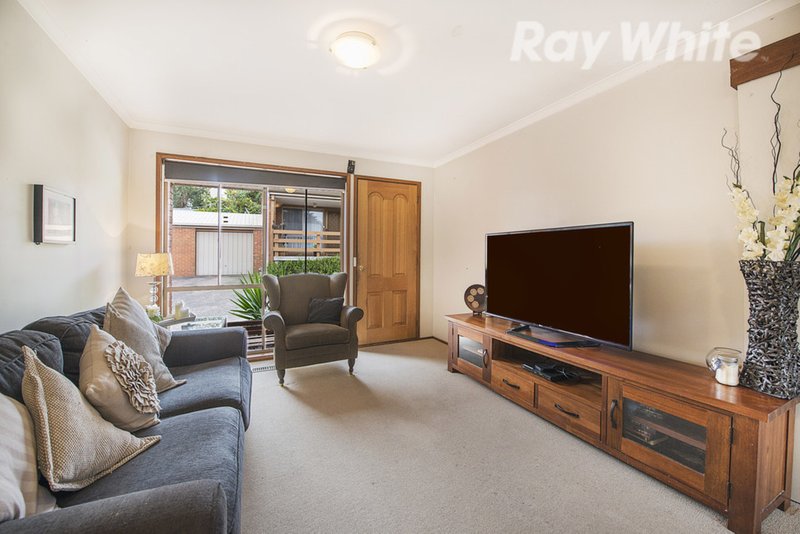 Photo - 9/4 Bayview Avenue, Upwey VIC 3158 - Image 2