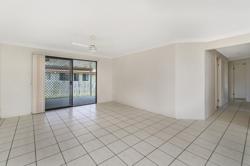 Photo - 94 Billinghurst Crescent, Upper Coomera QLD 4209 - Image 7