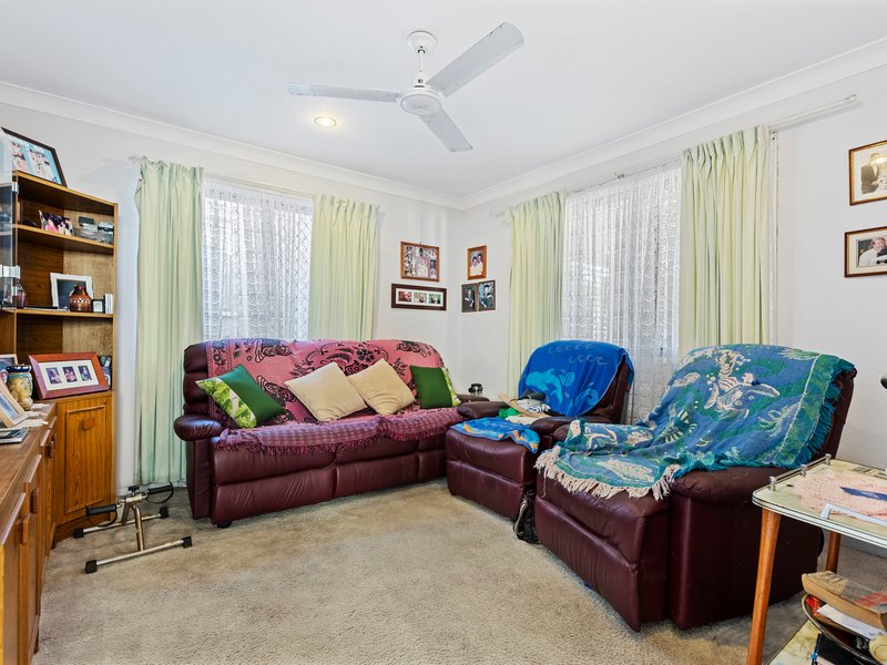 Photo - 94 Boxgrove Avenue, Wynnum QLD 4178 - Image 6