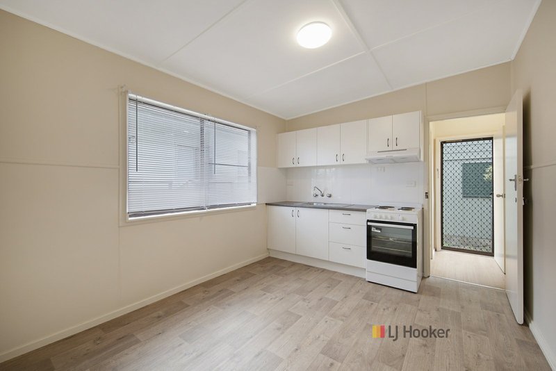 Photo - 94 Budgewoi Road, Noraville NSW 2263 - Image 5