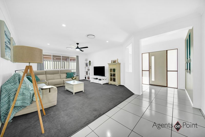 Photo - 94 Bunker Road, Victoria Point QLD 4165 - Image 4