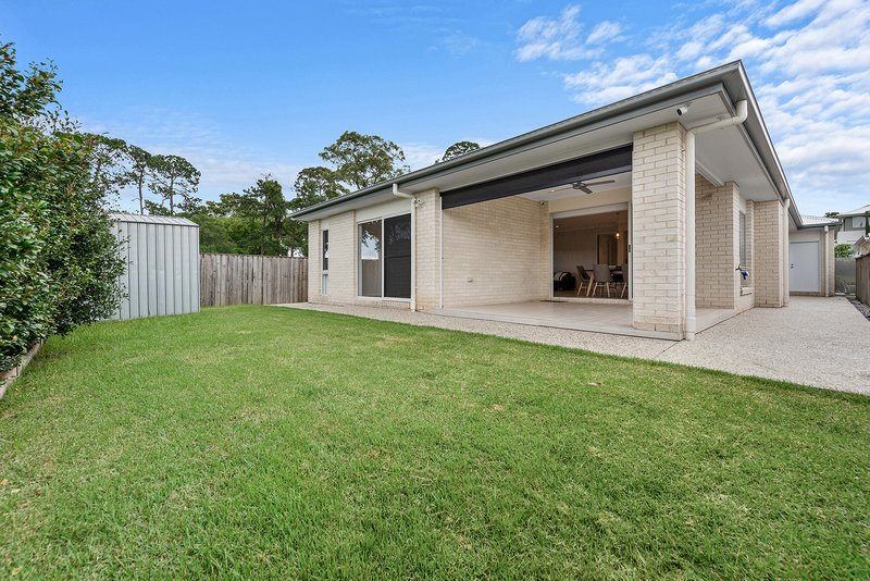 Photo - 94 Chelsea Crescent, Bridgeman Downs QLD 4035 - Image 2