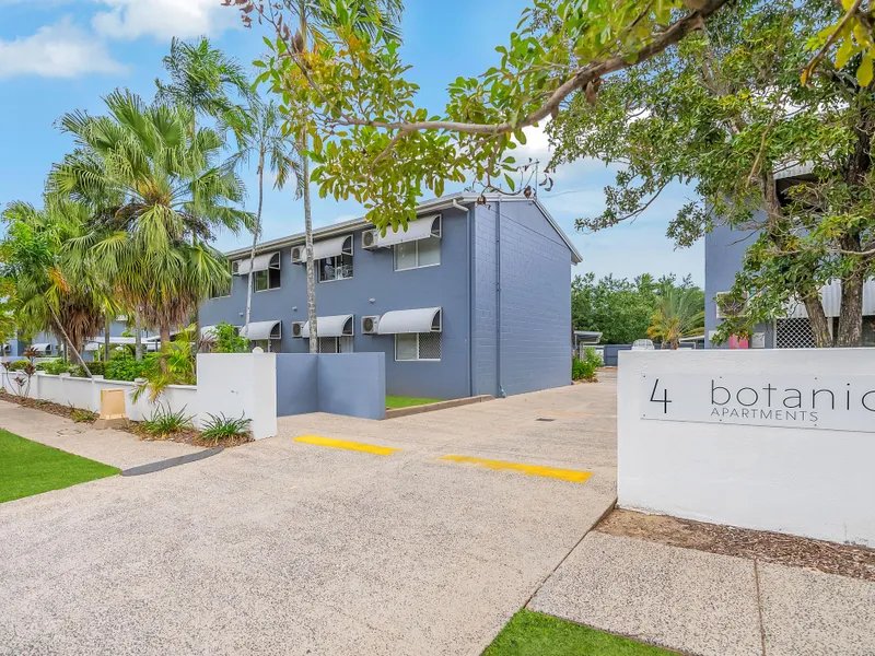 9/4 Chester Court, Manunda QLD 4870