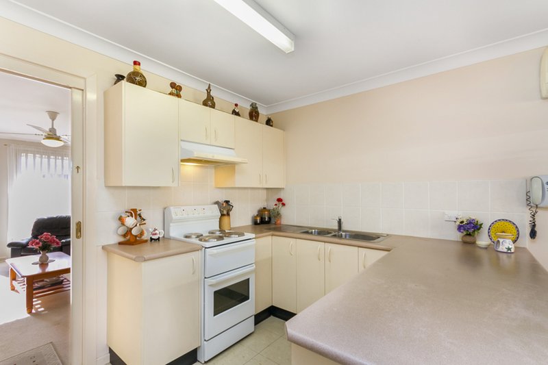 Photo - 9/4 Cowmeadow Road, Mount Hutton NSW 2290 - Image 2