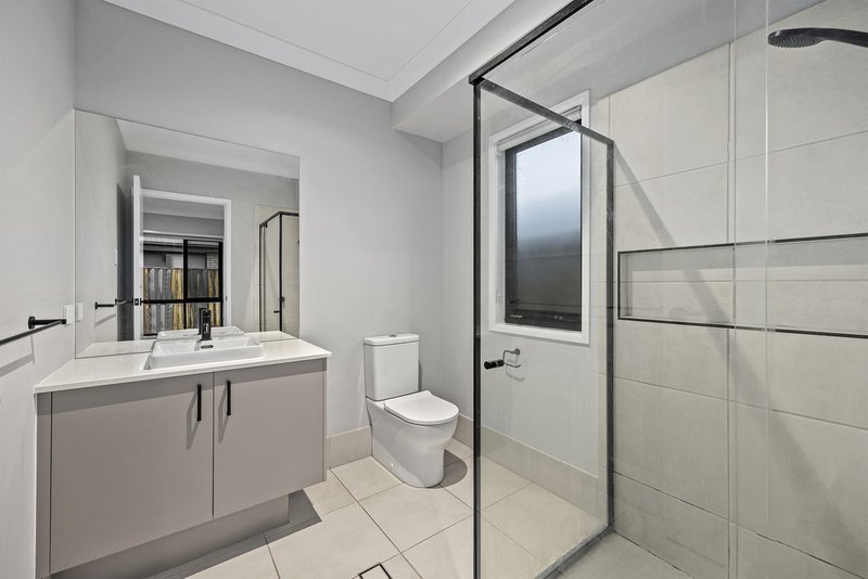 Photo - 94 Davidson Circuit, Park Ridge QLD 4125 - Image 13