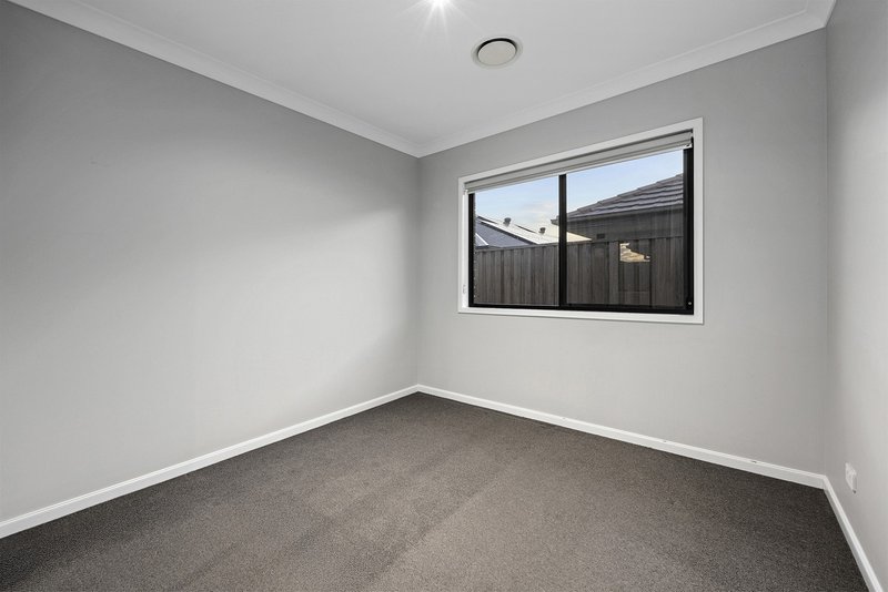 Photo - 94 Davidson Circuit, Park Ridge QLD 4125 - Image 17