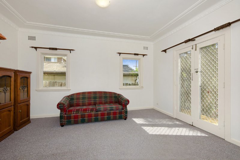 Photo - 94 Doyle Road, Revesby NSW 2212 - Image 4