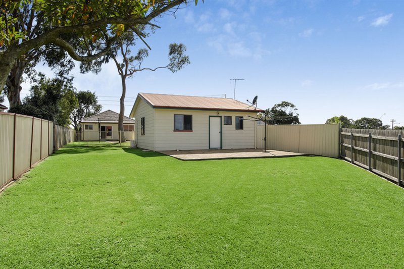 Photo - 94 Doyle Road, Revesby NSW 2212 - Image 10