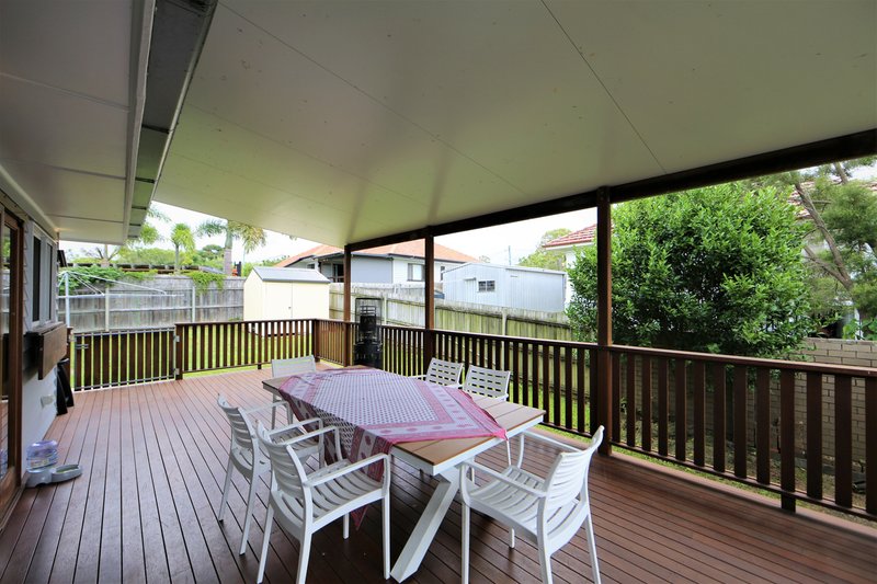 Photo - 94 Dunbar Street, Mount Gravatt East QLD 4122 - Image 9