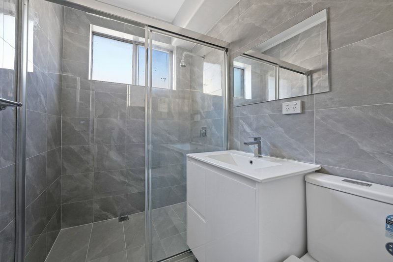 Photo - 9/4 Forbes Street, Warwick Farm NSW 2170 - Image 3