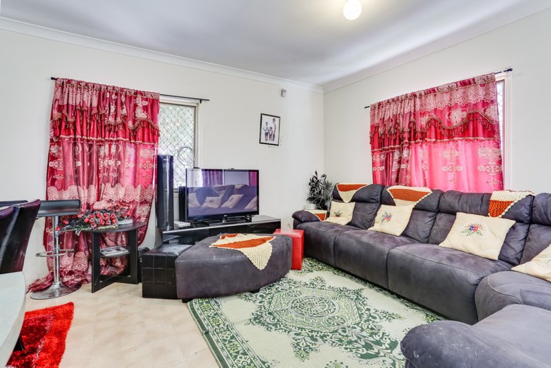 Photo - 94 Frangipani Street, Inala QLD 4077 - Image 4