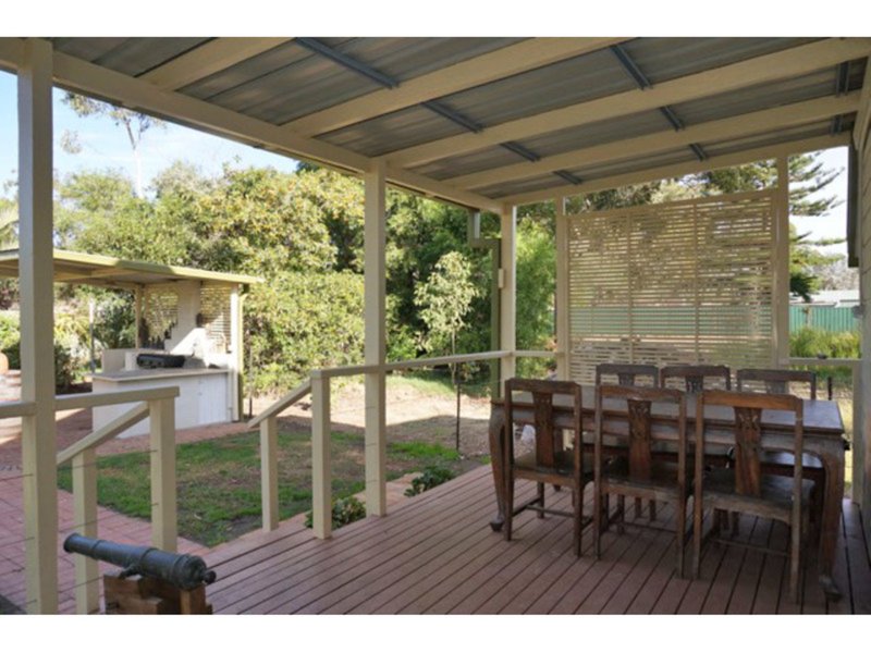 Photo - 94 Frederick Street, Sanctuary Point NSW 2540 - Image 2