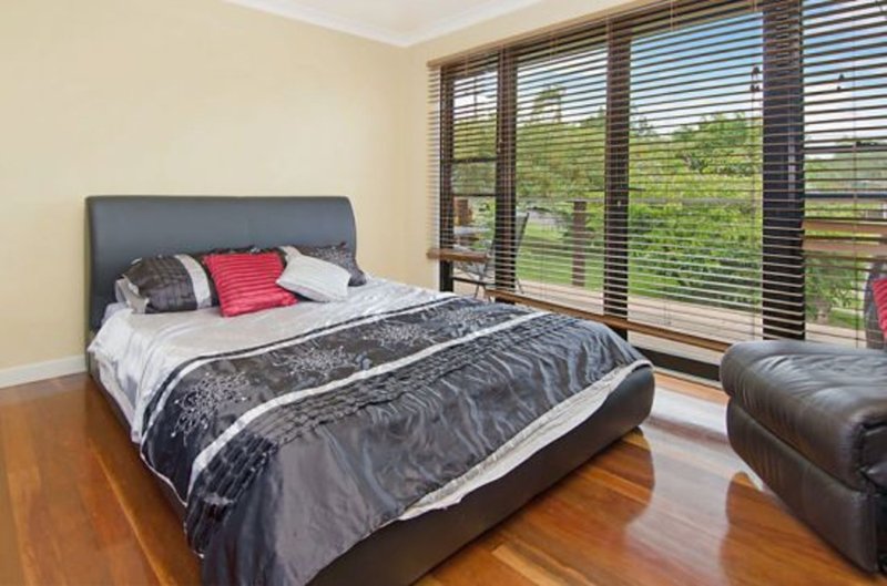 Photo - 94 Gilliver St , Mount Gravatt East QLD 4122 - Image 3