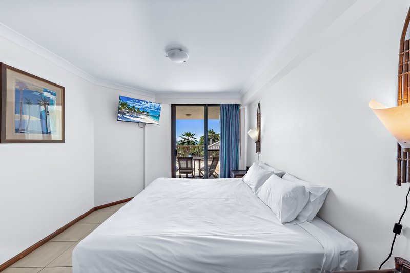 Photo - 9/4 Golden Orchid Drive, Airlie Beach QLD 4802 - Image 7