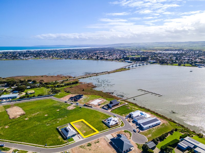 Photo - 94 Gregory Circuit, Hindmarsh Island SA 5214 - Image 2