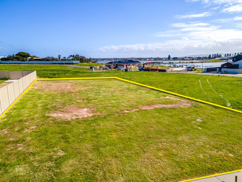 Photo - 94 Gregory Circuit, Hindmarsh Island SA 5214 - Image 6