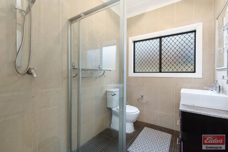 Photo - 94 Hillcrest Avenue, Greenacre NSW 2190 - Image 4