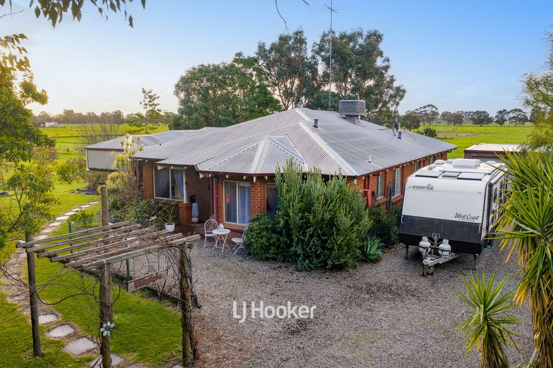 Photo - 94 Huxley Road, Yarloop WA 6218 - Image 1