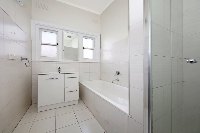 Photo - 94 Jasper Road, Bentleigh VIC 3204 - Image 7