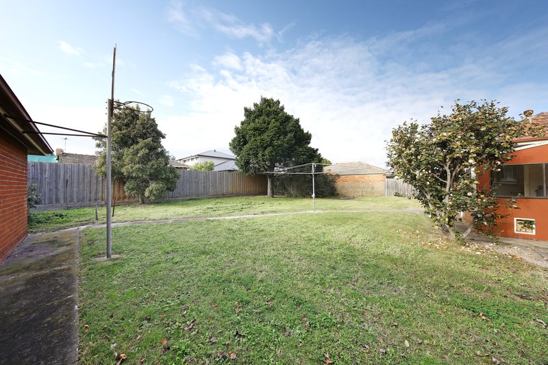 Photo - 94 Jasper Road, Bentleigh VIC 3204 - Image 11