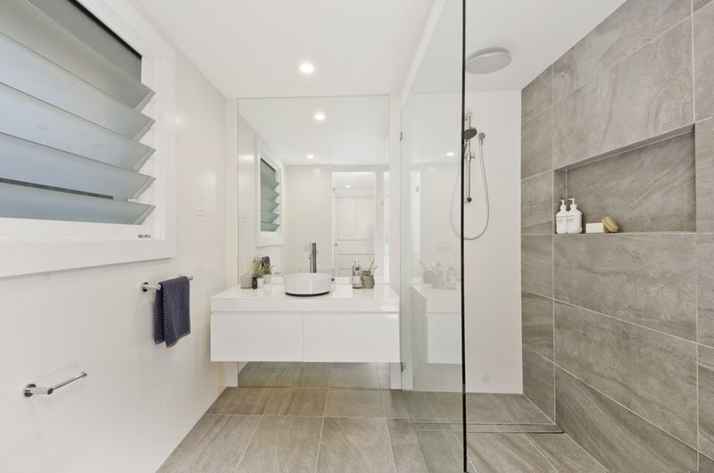 Photo - 94 Kalimna Drive, Baulkham Hills NSW 2153 - Image 8