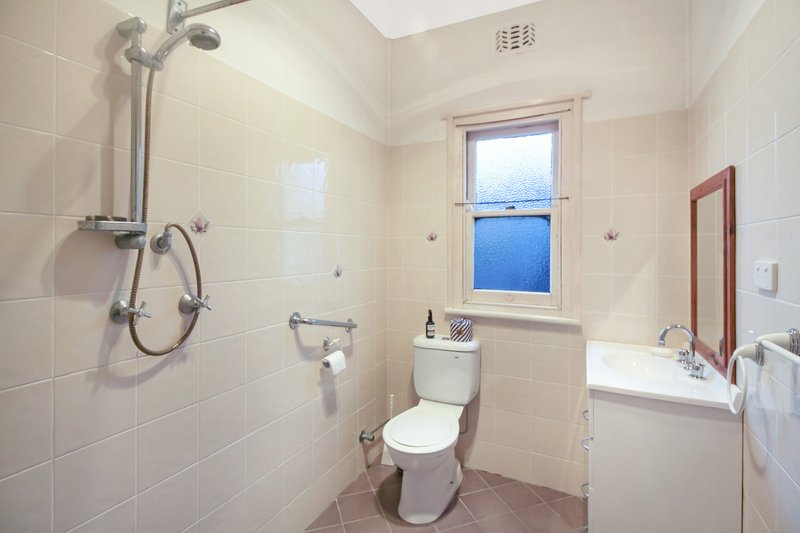 Photo - 94 Kenny Street, Wollongong NSW 2500 - Image 6