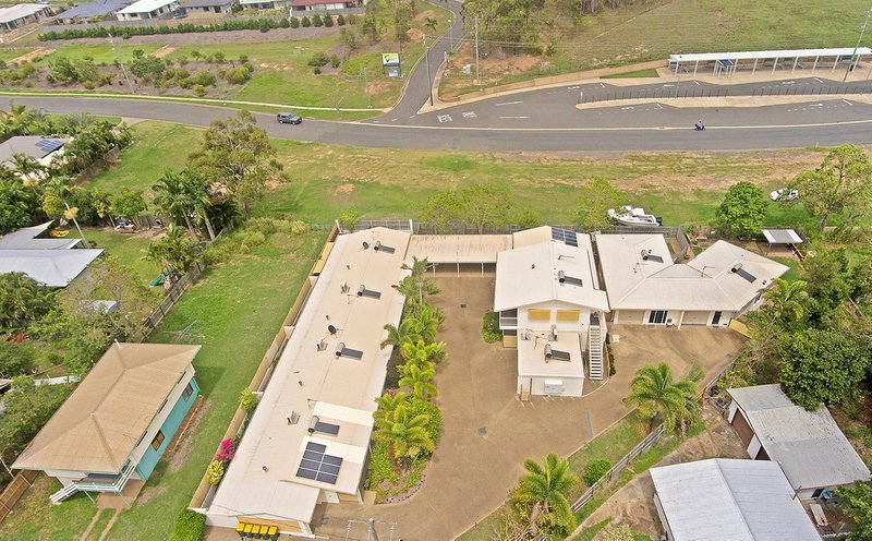 Photo - 9/4 Maple Street, Yeppoon QLD 4703 - Image 1
