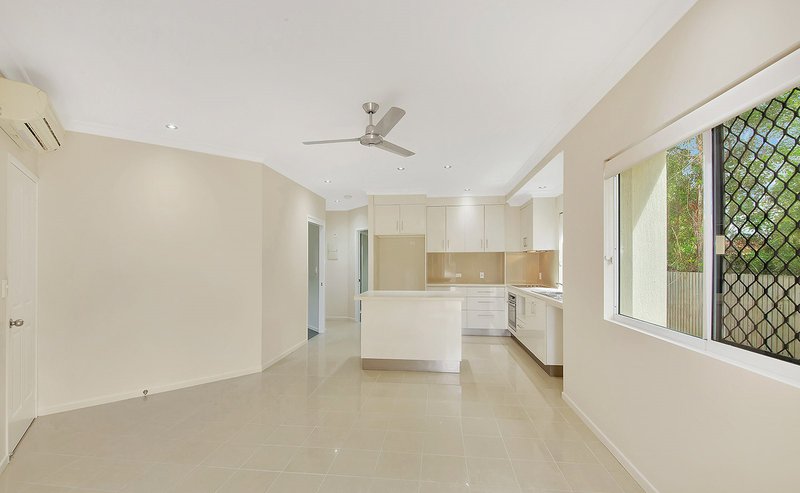 Photo - 9/4 Maple Street, Yeppoon QLD 4703 - Image 2