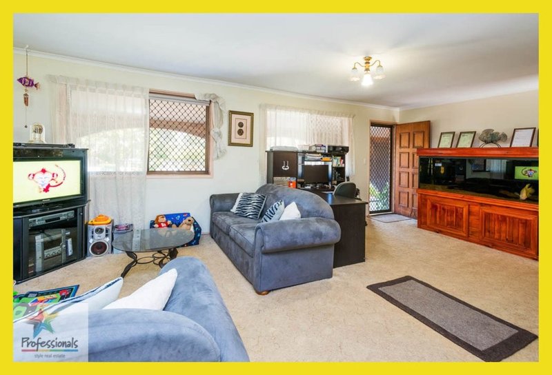 Photo - 94 Mayes Avenue, Kingston QLD 4114 - Image 3