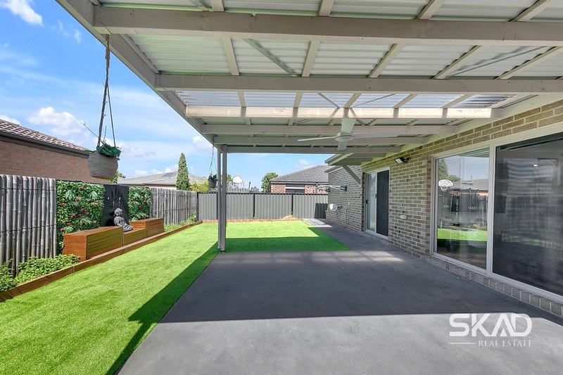 Photo - 94 Moor Park Drive, Craigieburn VIC 3064 - Image 13