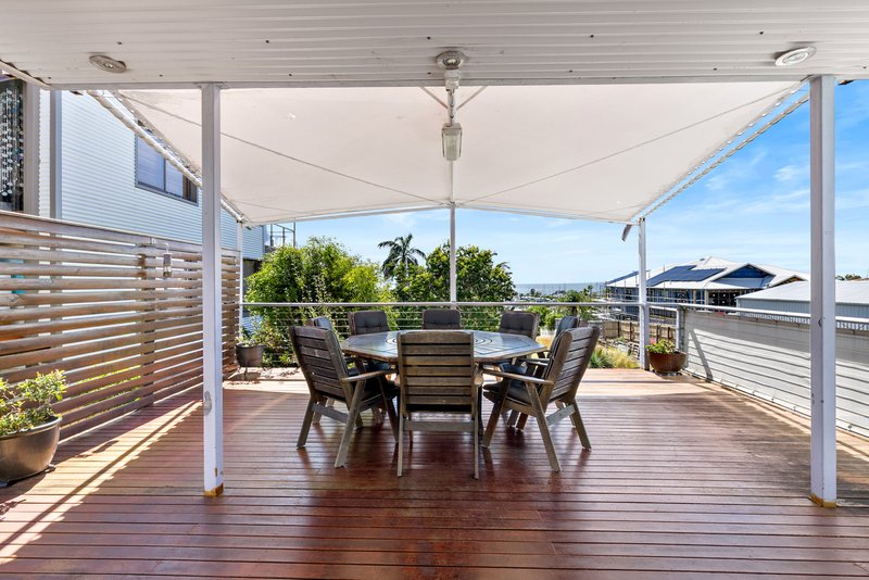 Photo - 94 Oceana Terrace, Manly QLD 4179 - Image 13