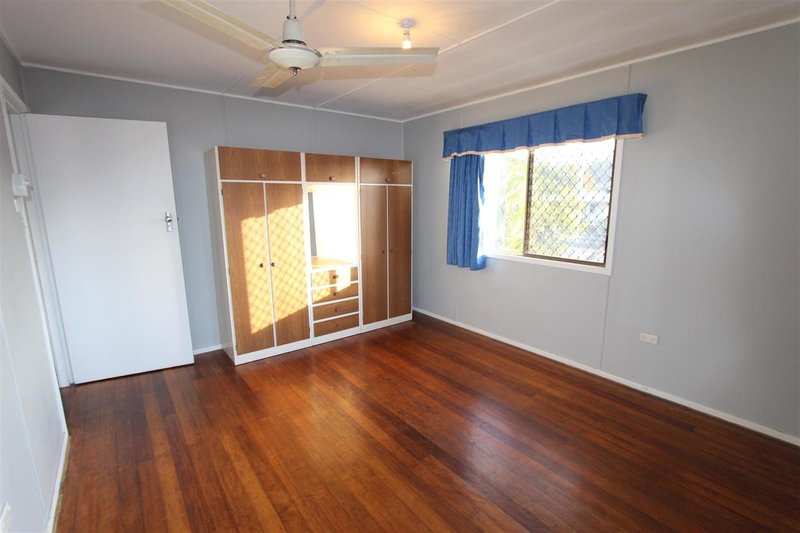 Photo - 94 O'Connell Street, Barney Point QLD 4680 - Image 6