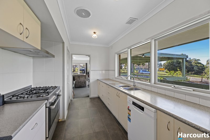 Photo - 94 Ogilvy Street, Leongatha VIC 3953 - Image 5