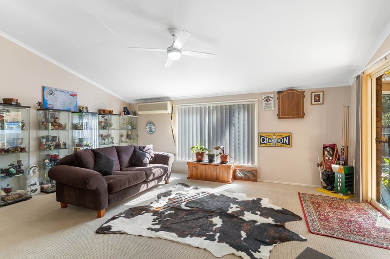 Photo - 94 Phillip Parade, Deception Bay QLD 4508 - Image 9