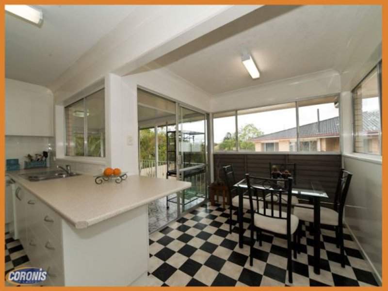 Photo - 94 Pie Street, Aspley QLD 4034 - Image 9