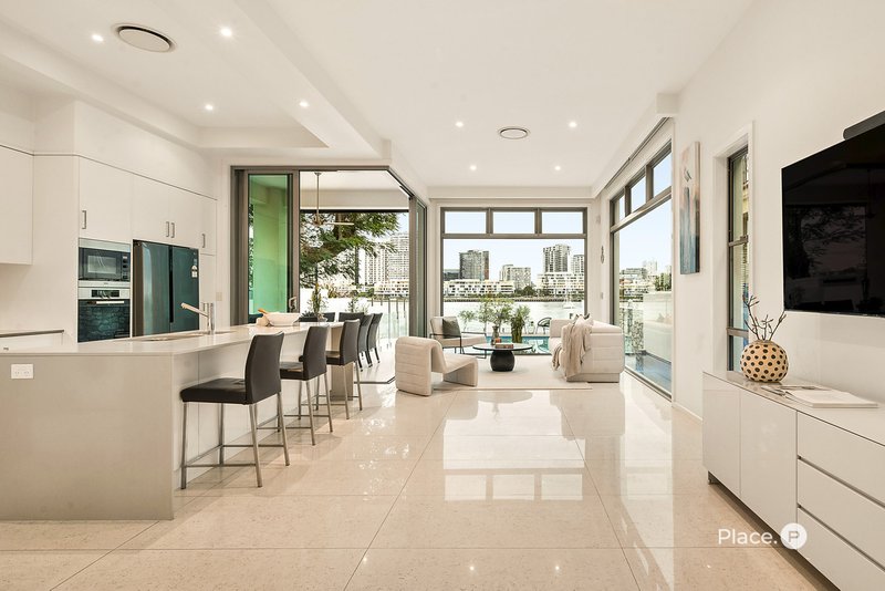 Photo - 94 Quay Street, Bulimba QLD 4171 - Image 6