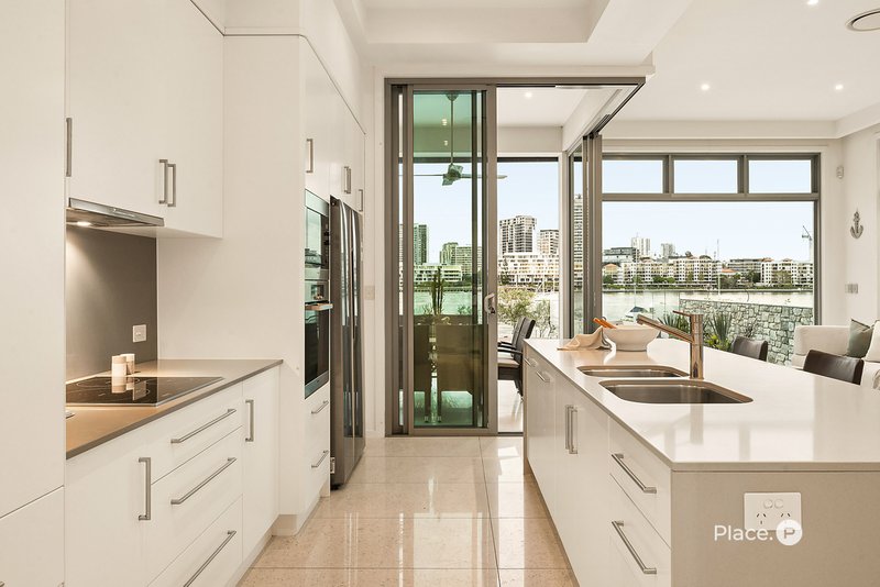 Photo - 94 Quay Street, Bulimba QLD 4171 - Image 8